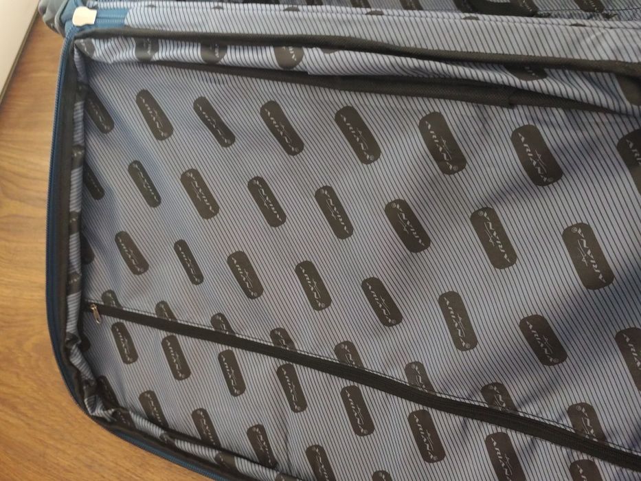 2 куфара в добро състояние