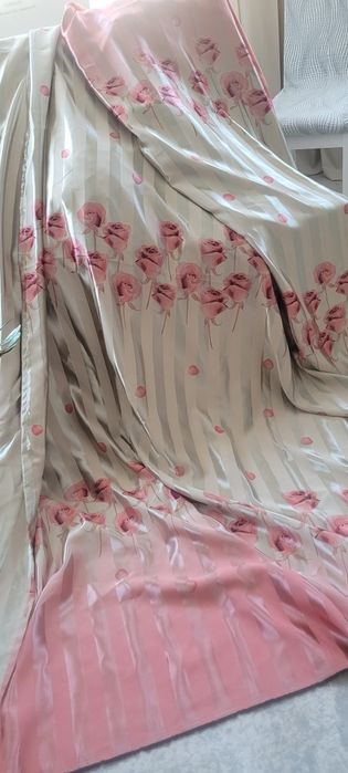 Продам шторы, красивые атласные