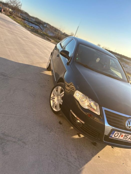 Vând passat b6 .