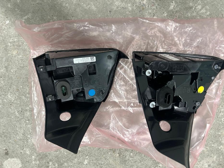 Фарове за Тесла различни видове