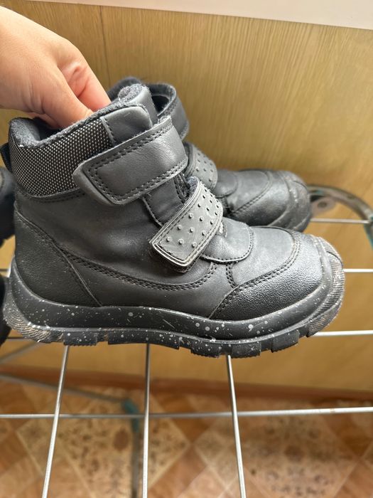 Продам обувь для мальчика осень и зима