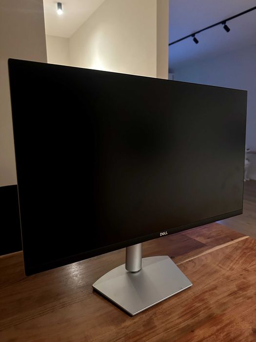Monitor Dell 27" S2721HS, stare foarte buna, se vinde urgent.