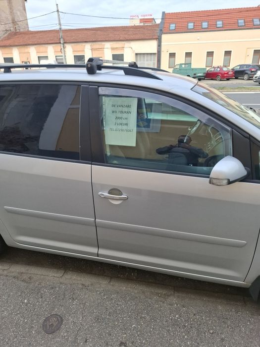 VOLKSWAGEN Touran 2004