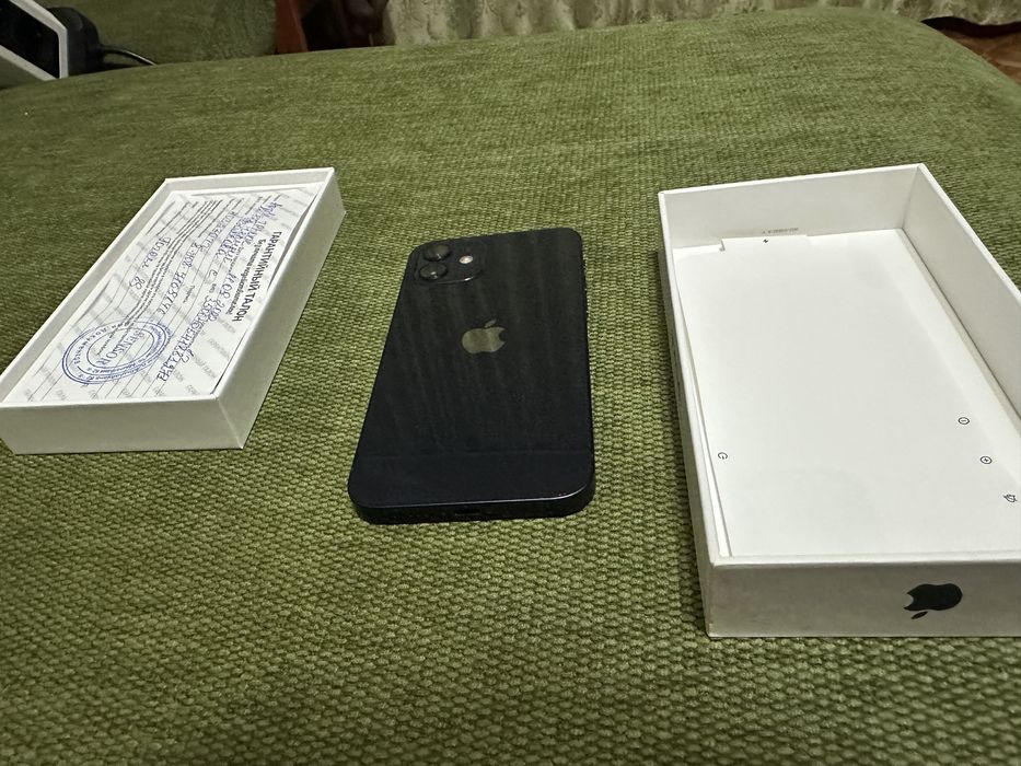 Iphone 12, 79%, 2022 года