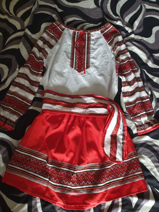 Costum popular 11-14ani nou