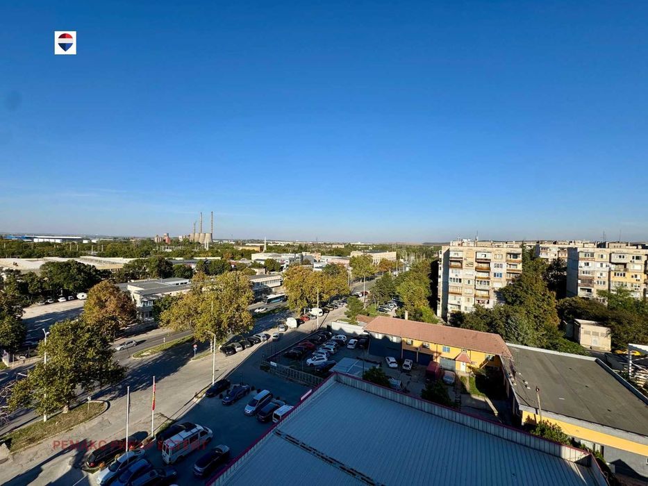 Продава се Тристаен апартамент в Русе, Здравец Изток - 146 кв.м за 959 €/кв.м - Снимка #12