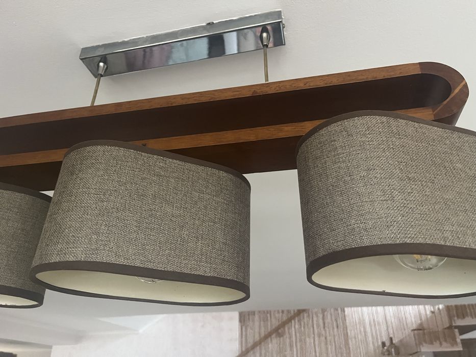 Lustra deosebita si aplica