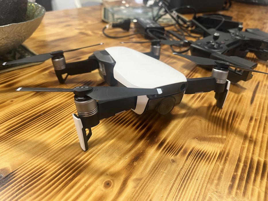 Vand drona Dji Mavic Air pachet fly more in stare perfecta