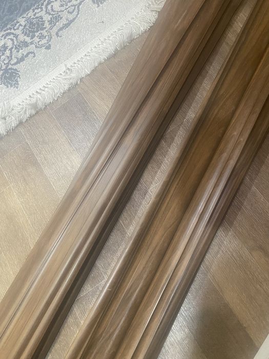 Напольный плинтус новый