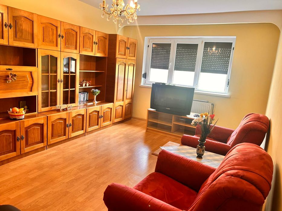 POZITIE EXCELENTA!2 decomandate/ semicentral /etaj 2/centrala/