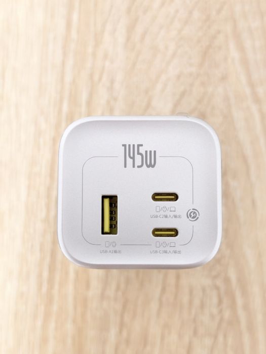 Продаётся повербанк (powerbank)  Baseus