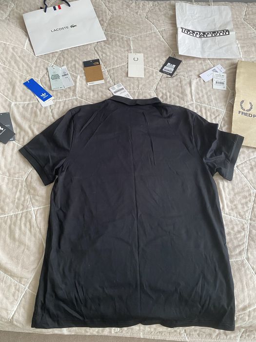 Поло от бренда Giordano