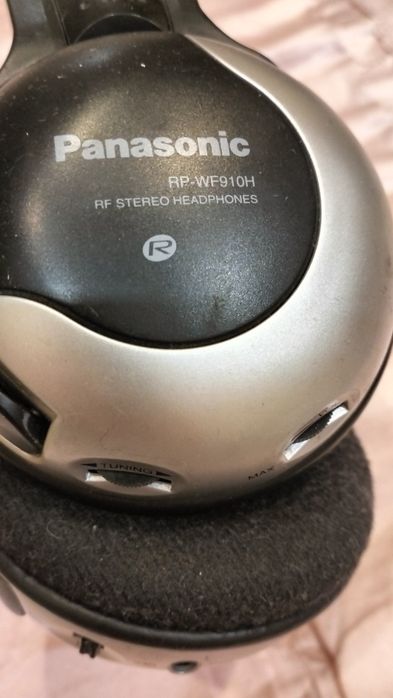 Наушники радио Panasonik RP-WF910