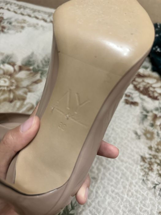 Лодочки туфли б/у бежевые