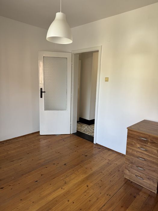 Дава се под наем Тристаен апартамент в с. Белащица, Област Пловдив - 82 кв.м за 510 € - Снимка #5