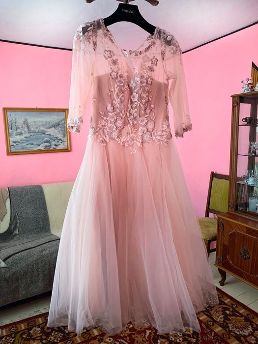 Vând rochie ocazie marca Mirandi