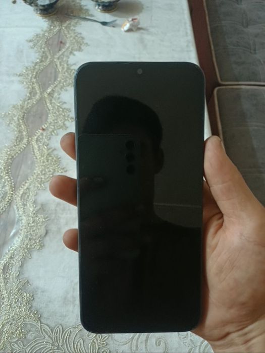 Redmi 15c 128talik 8ram.  Karopka dakumet ful zayratka bor oziniki