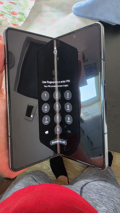 Samsung Galaxy Z Fold 4 512gb - Ecran Interior Defect - Piese/Reparație