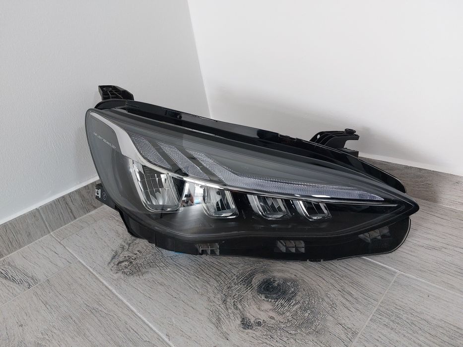 Far dreapta mg hs full led dupa anul 2020 original