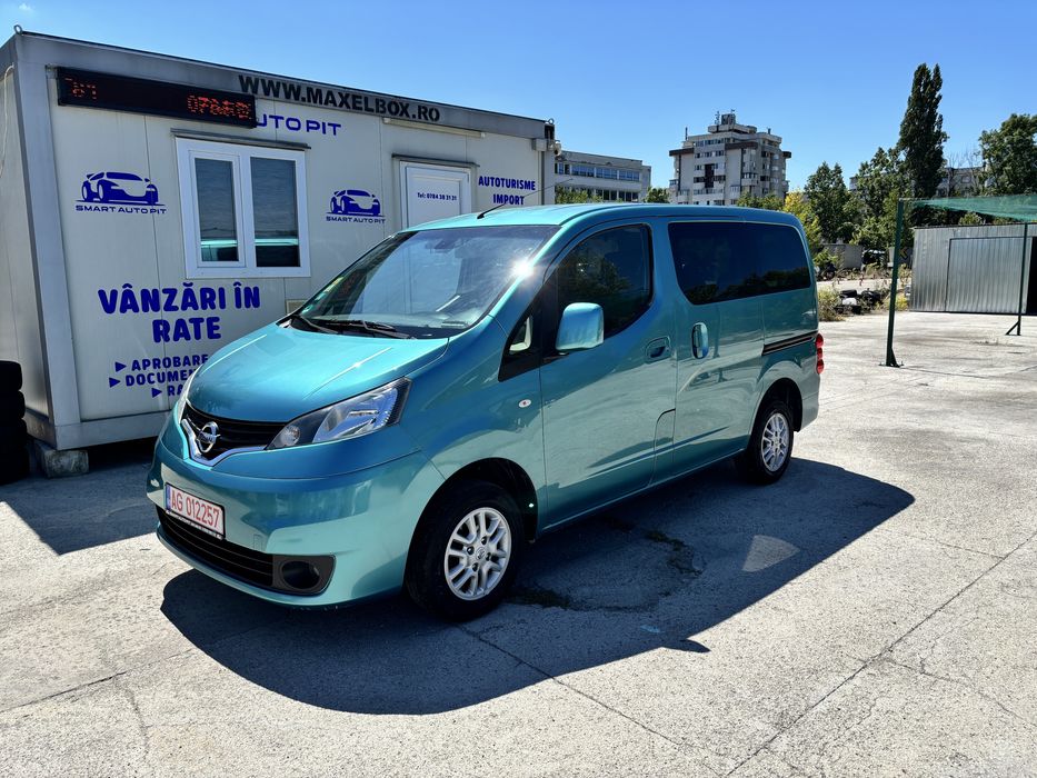 NISSAN NV200