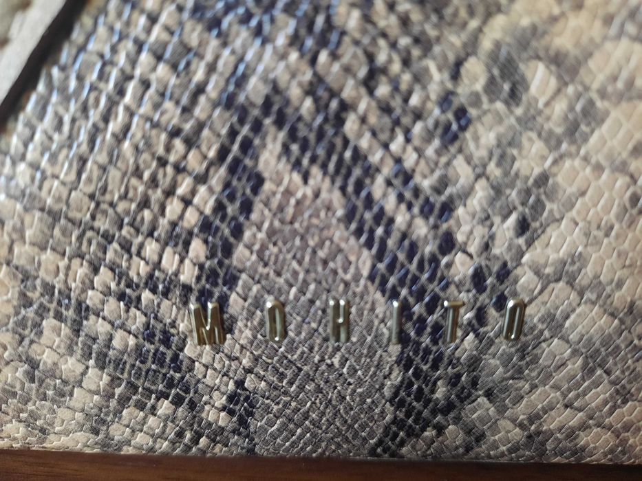 Сет от нови  дамски чанти