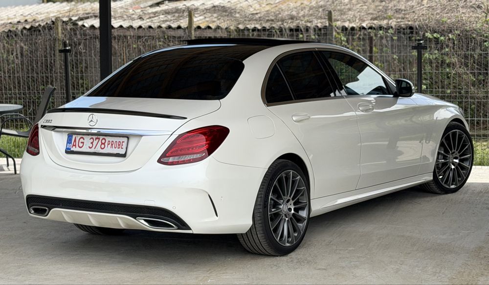 Mercedes-Benz C220d AMG pano led 5 butoane distronic camere 360 blind spot keyless head up disp Rate/leasing