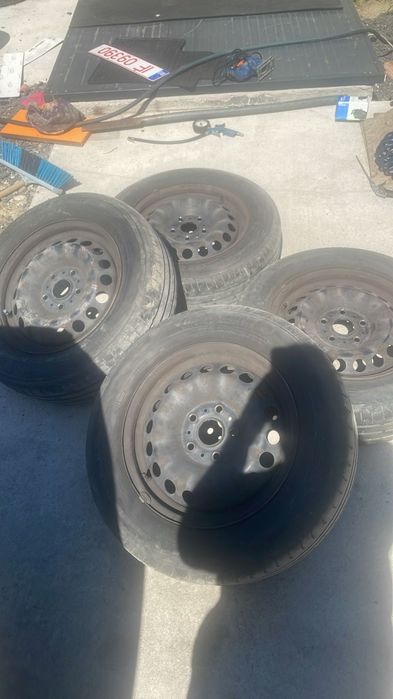 Set jante 5x112 r15Jante Skoda Octavia 2 5x112 R16 R15
Se potrivesc pe mai multe modele din 5x112 r15 vag detalii la telefo