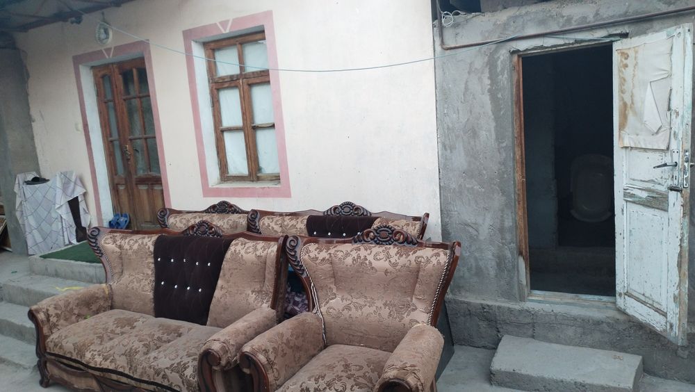 Uy uchun chiroyli va ko‘rkam mebel