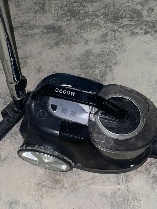 Bosch Пылесос 4L