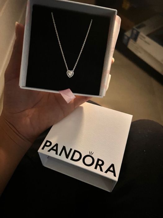 Pandora колье «Возвышенное сердце»