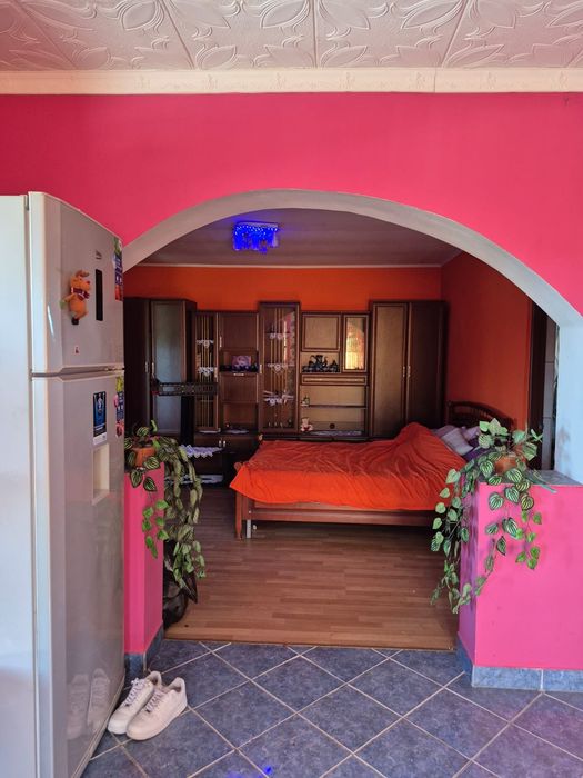 Casa cu 3 camere in Acatari