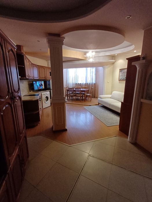 Дава се под наем Двустаен апартамент в Перник, Рено - 60 кв.м за 382.5 € - Снимка #2