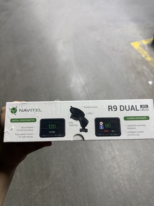 Видеорегистратор Navitel R9 Dual