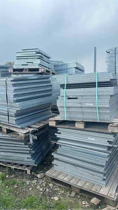 Vând grătar zincat