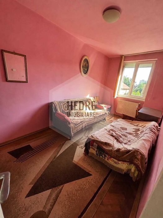 Vanzare apartament 3 camere