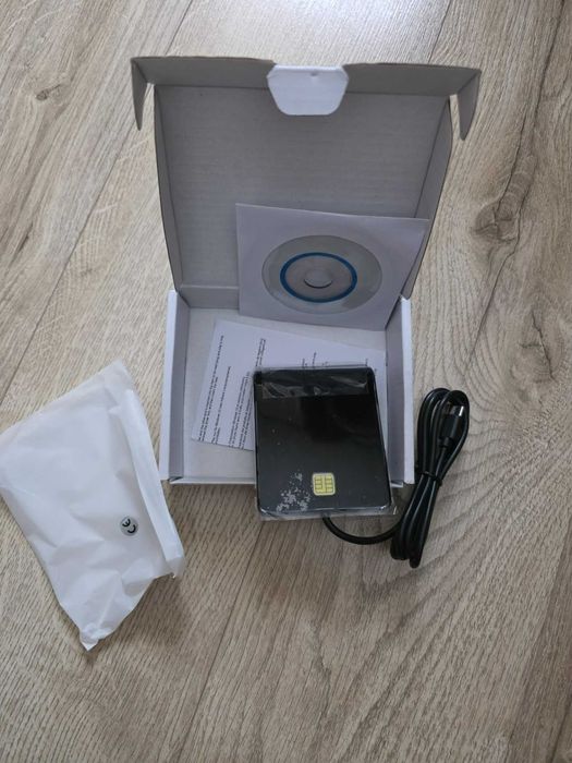 Vand cititor Carte de Identitate