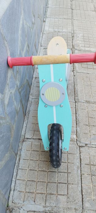 Дървено баланс колело