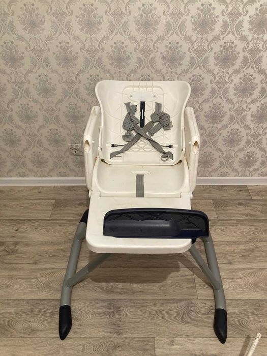 Детский стул со столиком