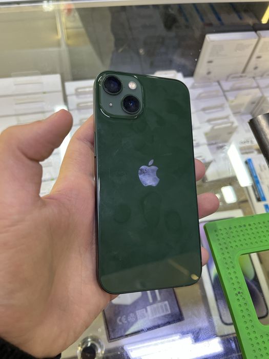Продам 13 айфон