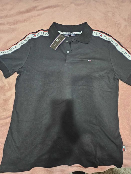 Тениска на Tommy Hilfiger размер хл