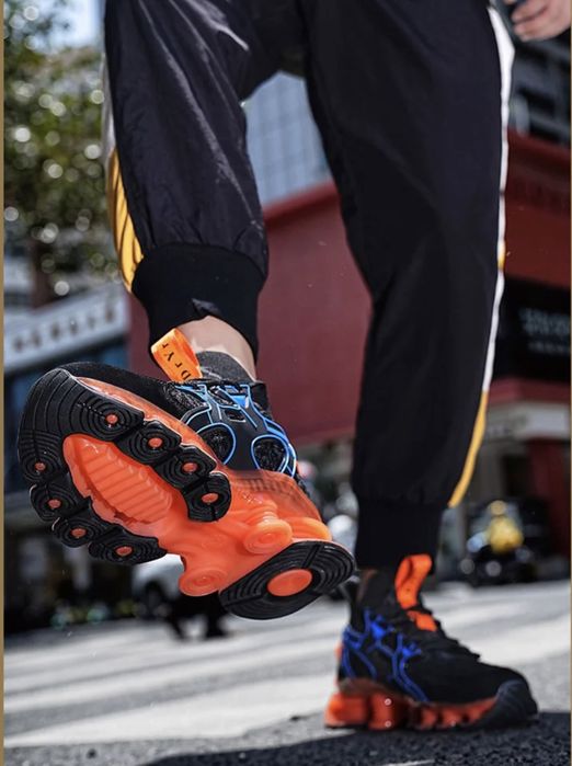 Мъжки маратанки с ортопедична подметка не позволяваща изкривяване на с