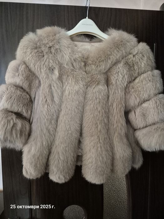 Късо палто от естествен косъм