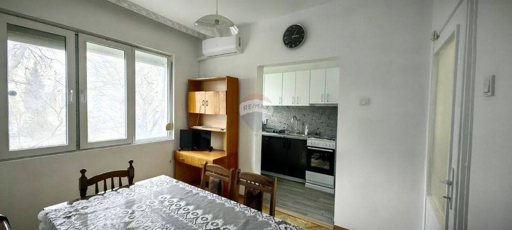 Дава се под наем Четиристаен апартамент в Варна, Чаталджа - 4 кв.м за 800 € - Снимка #2