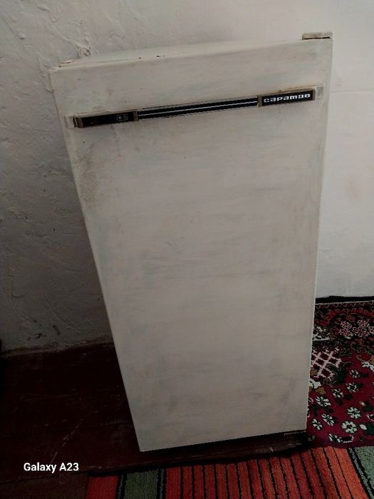 Xolodilnik satiladi.Saratov