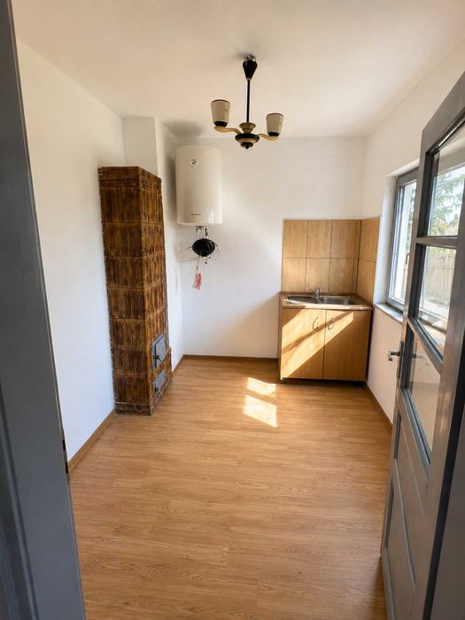 Casă de vânzare în Roșiorii de Vede – teren 611 mp, zonă centrală