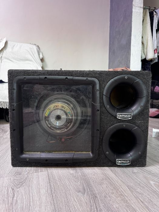 Vând tub de bass Emphaser și stație Kenwood