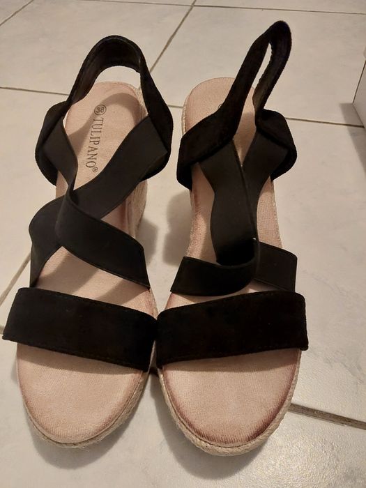 Sandale cu platforma 38