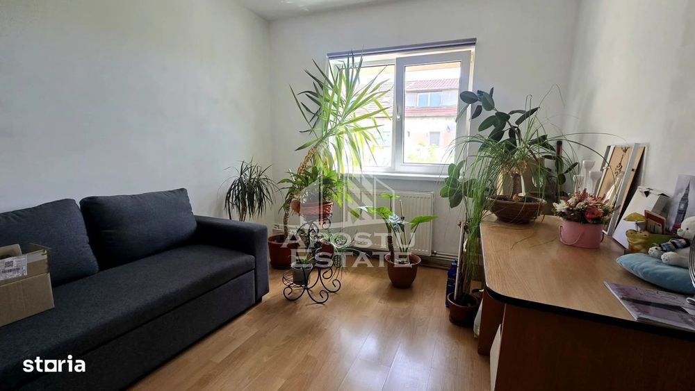 Apartament de vanzare cu 3 camere, decomandat,centrala proprie,Lipovei