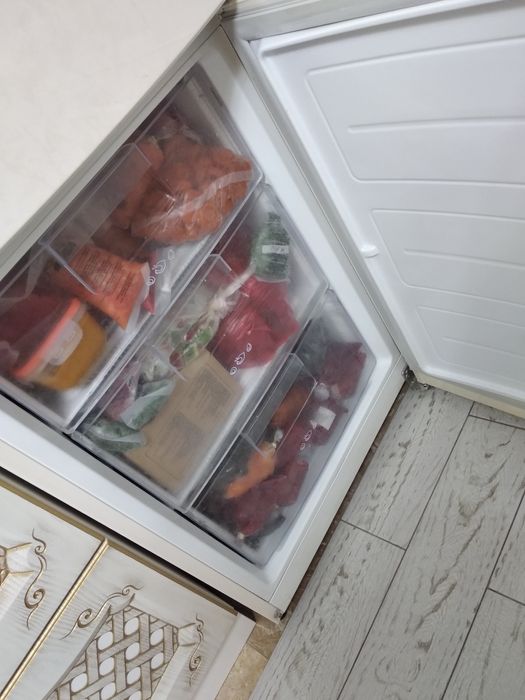 Продам холодильник LC