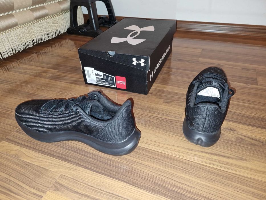 Adidasi Under Armour